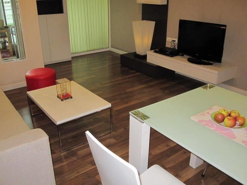 The Room @Sukhumvit79 Банкок Екстериор снимка